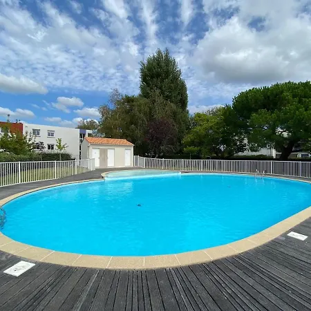 Le Ponta 3 Etoiles A 400 M De La De Pontaillac Ρουαγιάν